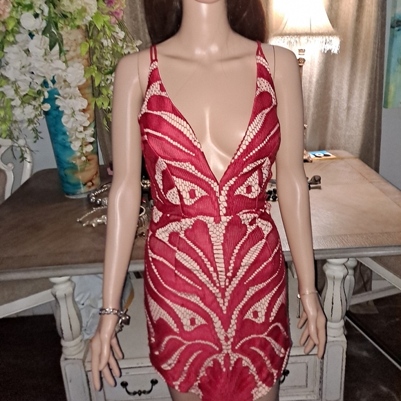 Gorgeous 😍 red & nude dress, size 10 - Picture 3 of 10